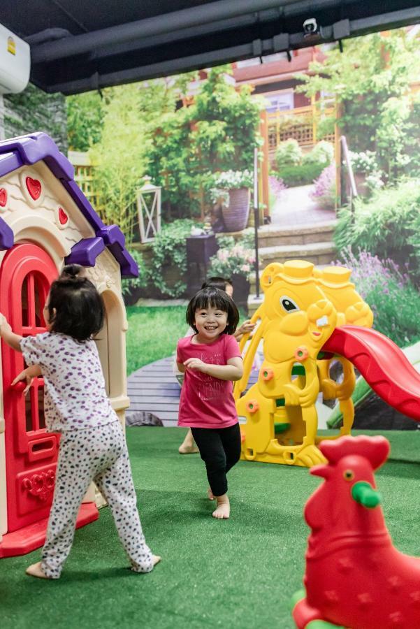 โรงแรม แกรนด์ ฮาวเวิร์ด กรุงเทพ กรุงเทพมหานคร